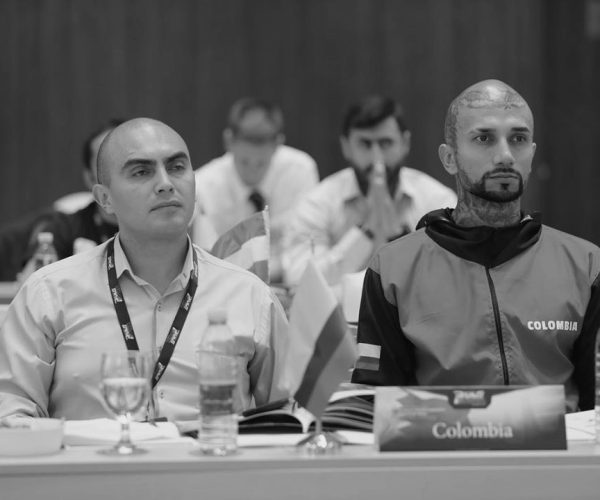 BB10FE25-94AB-4F2D-941C-8C852D30A6B1